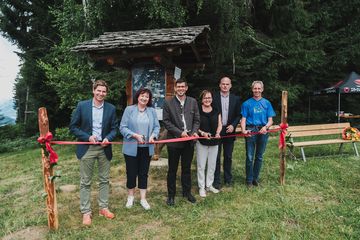 vlnr: Stefan Brandlehner, Irene Primosch, Landesrat Martin Gruber, Johanna Stark, Gernot Oberzaucher, Andreas Gösseringer