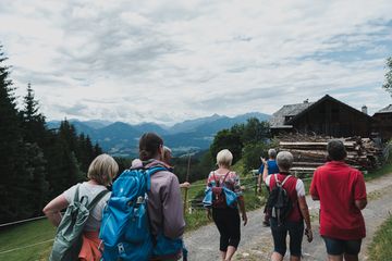 Wanderung am Kneipp Mirnock Panorama Rundweg